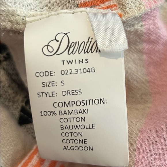 Devotion Twins Kithros Cotton Geometric Split  Neck Mini Dress - Picture 7 of 8